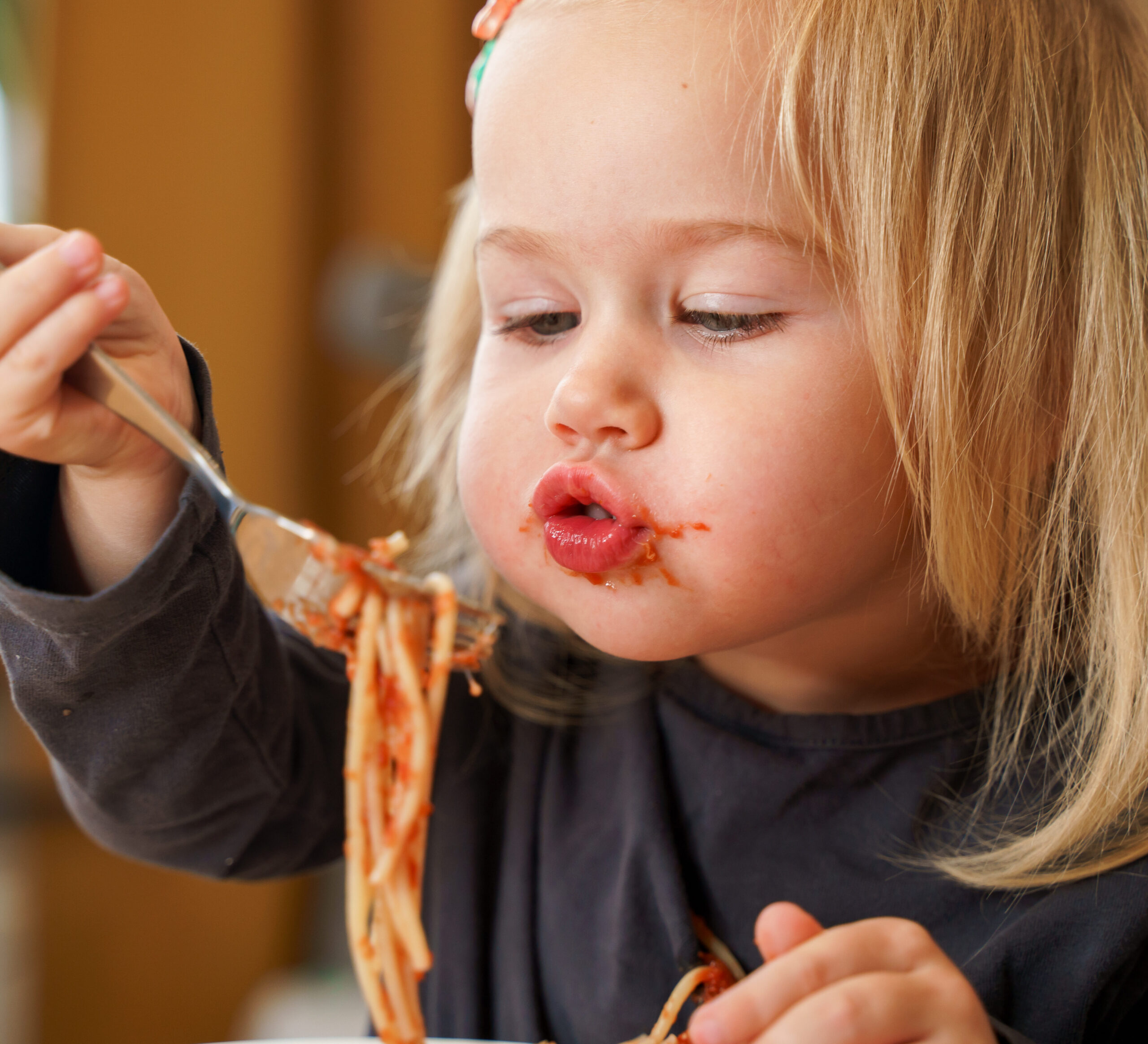 enfant repas camping