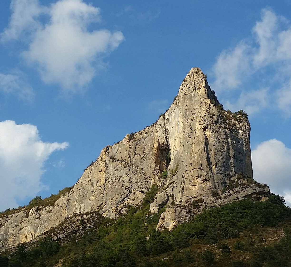 les falaises d orpierre_