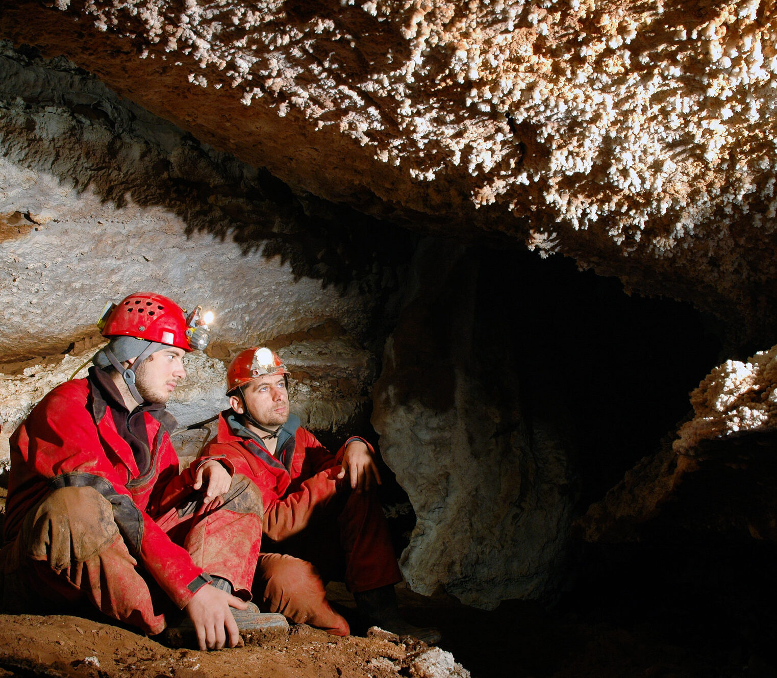speleologie hautes alpes aveynes activites